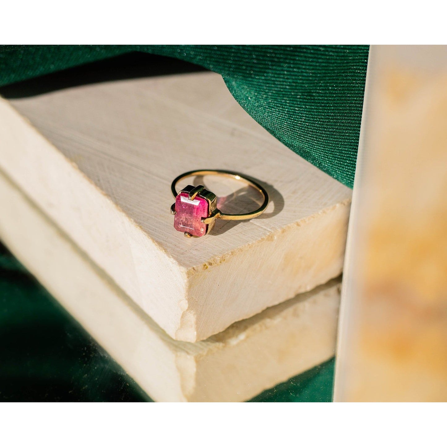 Anillo turmalina sandía en oro