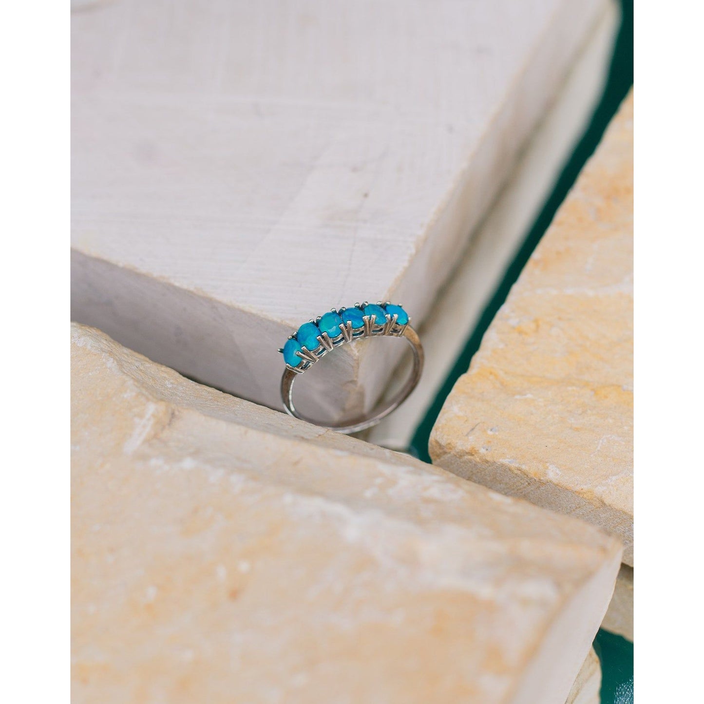 Media churumbela de ópalos azules